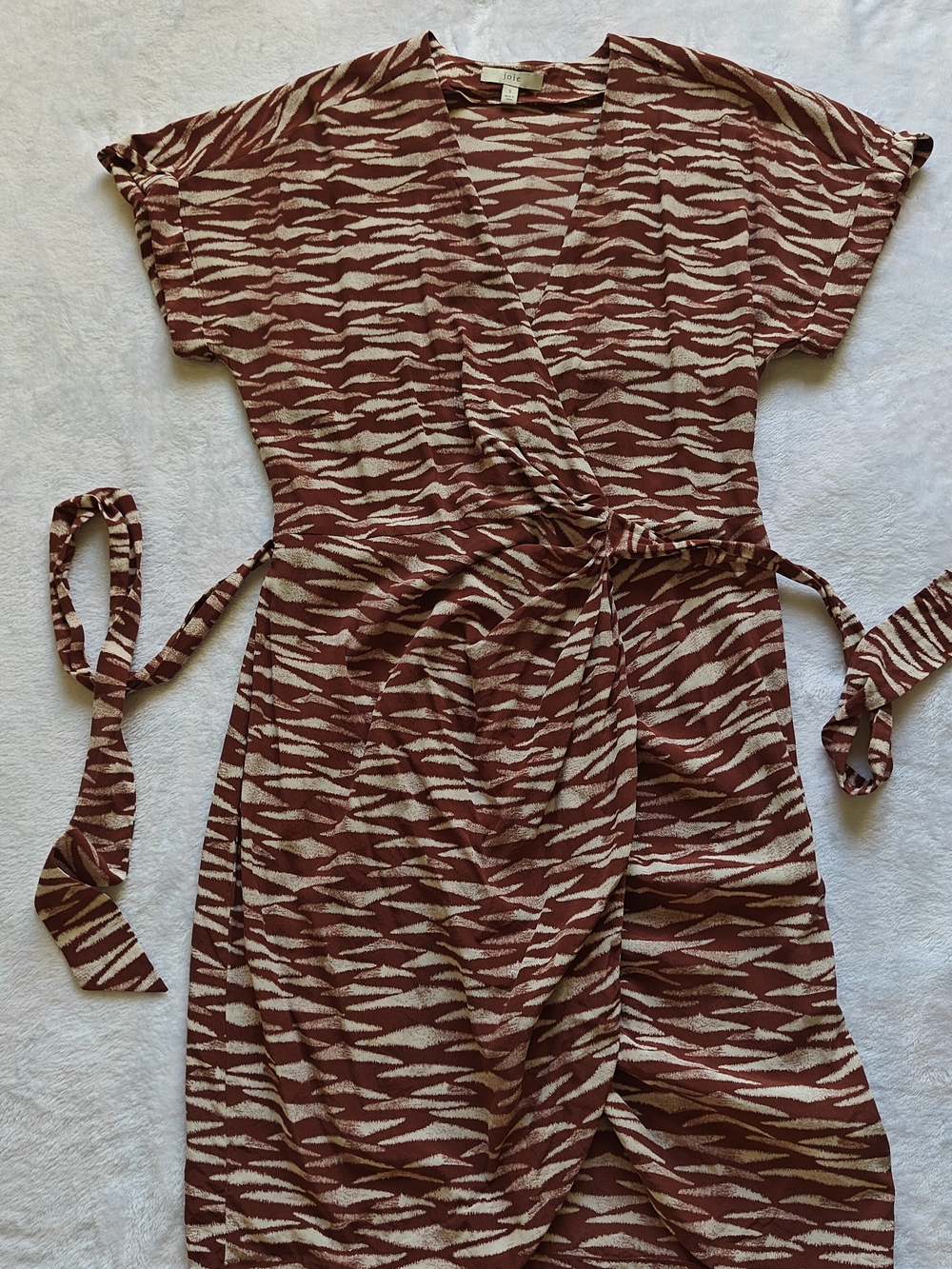 Joie Women's Brown Beige Animal Print Silk  Wrap V-Neck Dress Size S